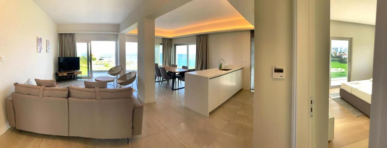 Emerald Suites Протарас Экстерьер фото