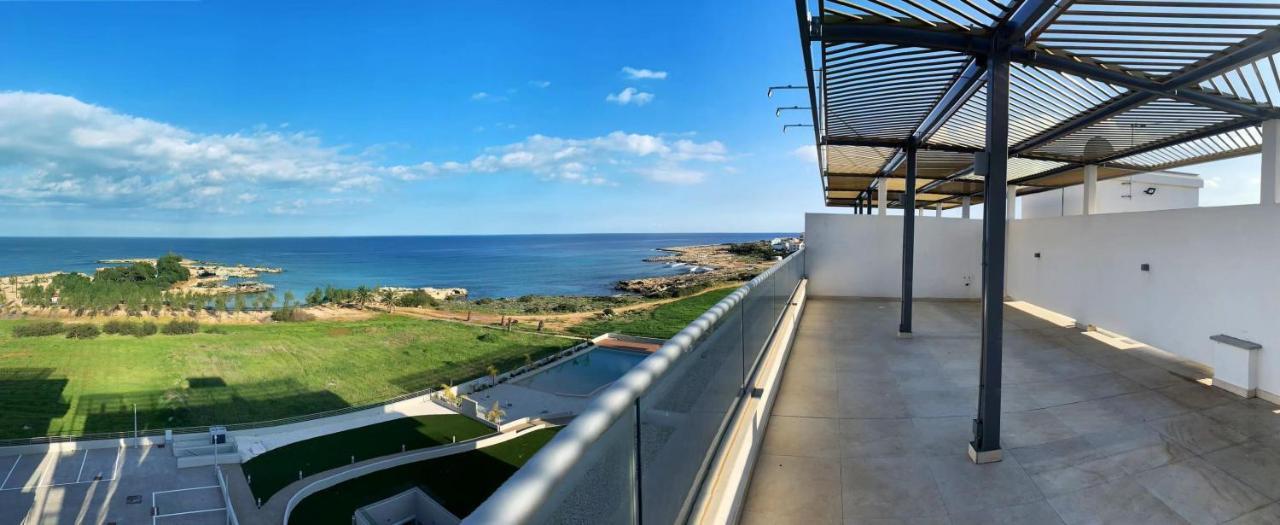 Emerald Suites Протарас Экстерьер фото