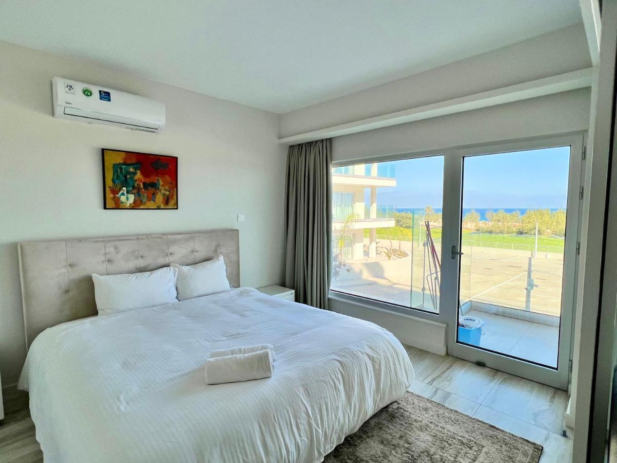Emerald Suites Протарас Экстерьер фото