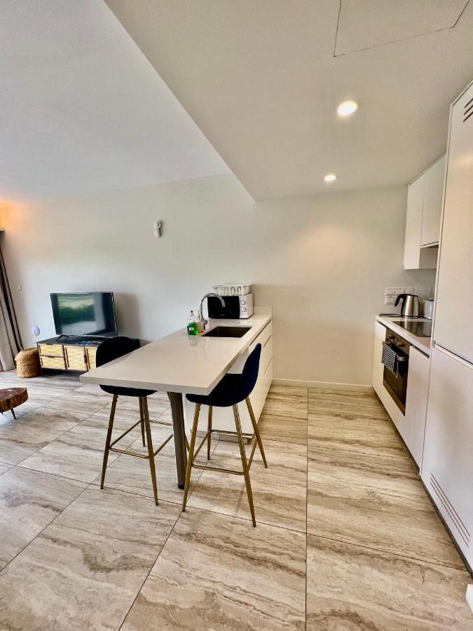 Emerald Suites Протарас Экстерьер фото