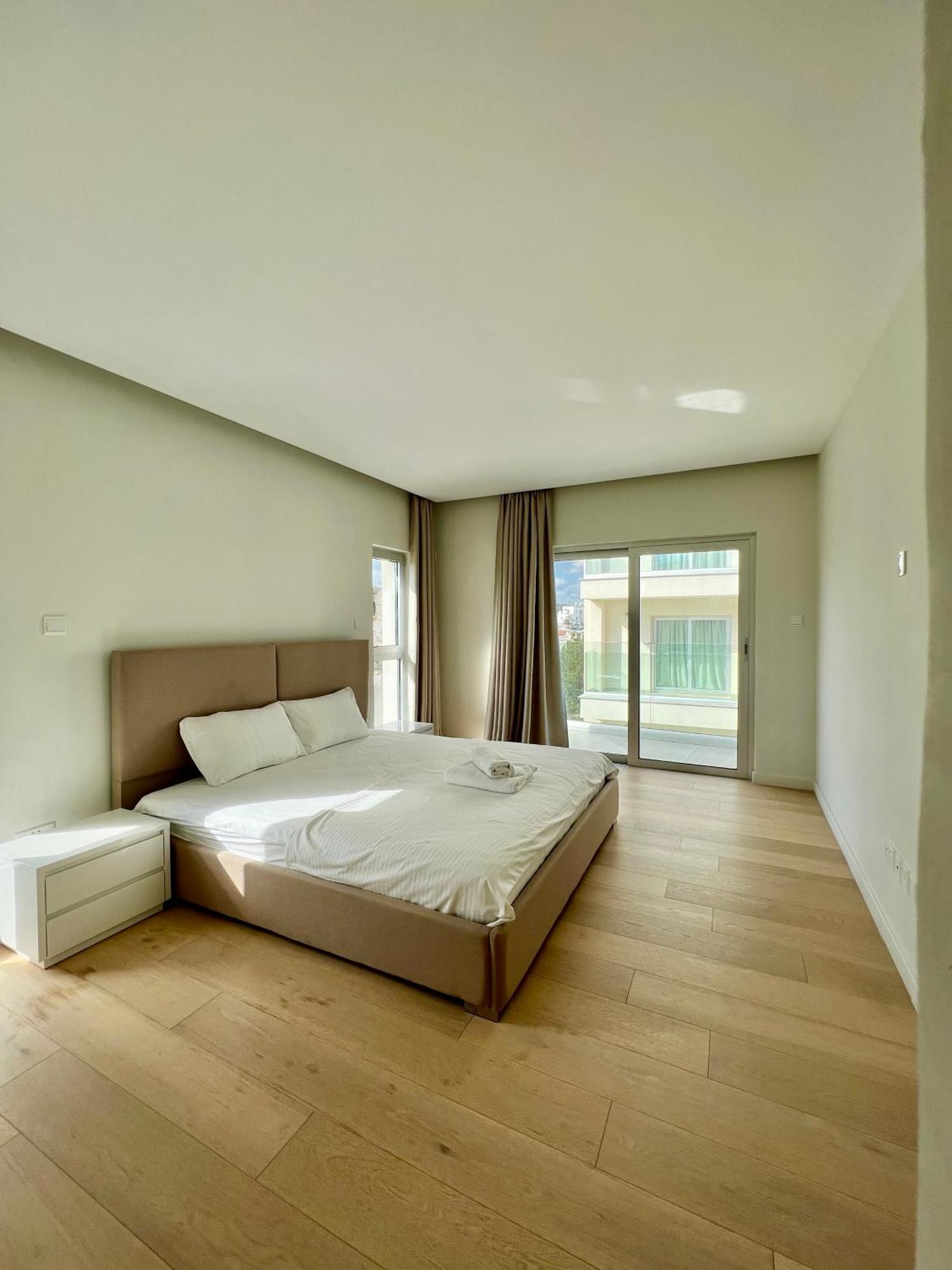Emerald Suites Протарас Номер фото