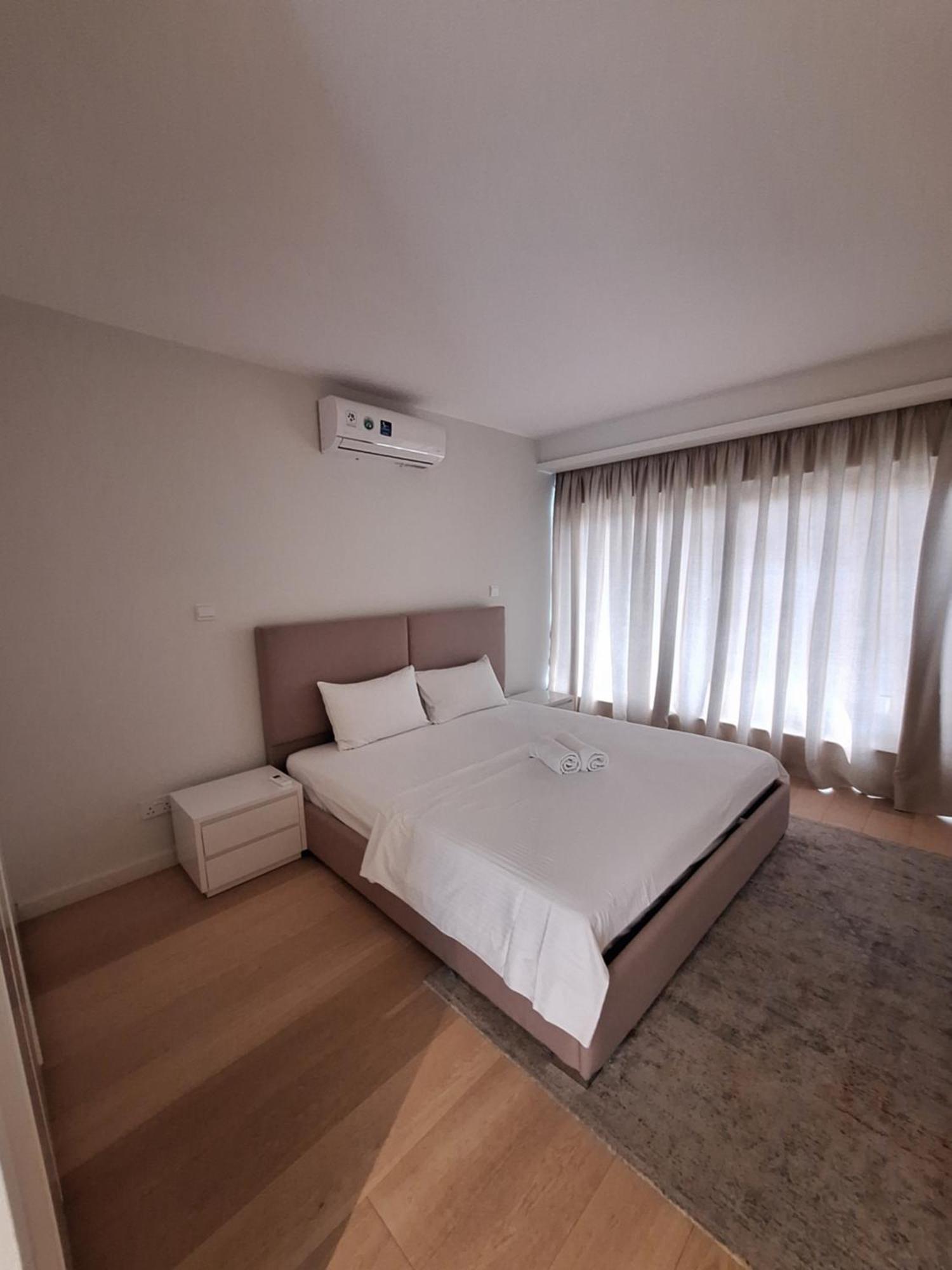 Emerald Suites Протарас Экстерьер фото