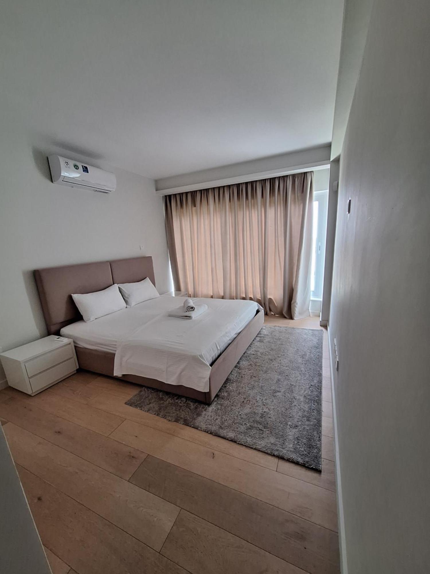 Emerald Suites Протарас Экстерьер фото